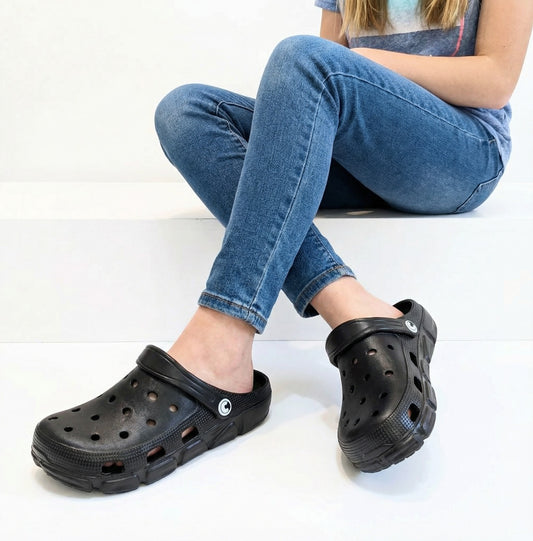 Black Craytown Unisex Clogs, W8-10, M6-8